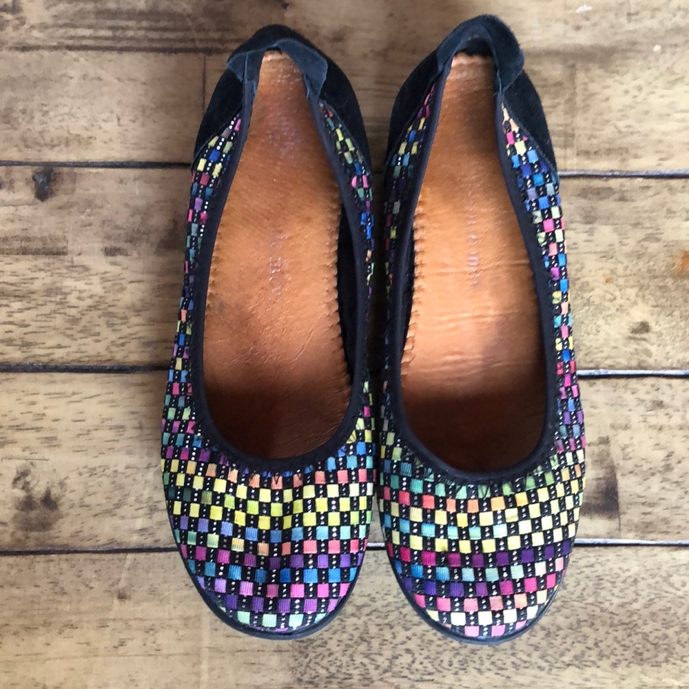 Bernie Mev slip ons